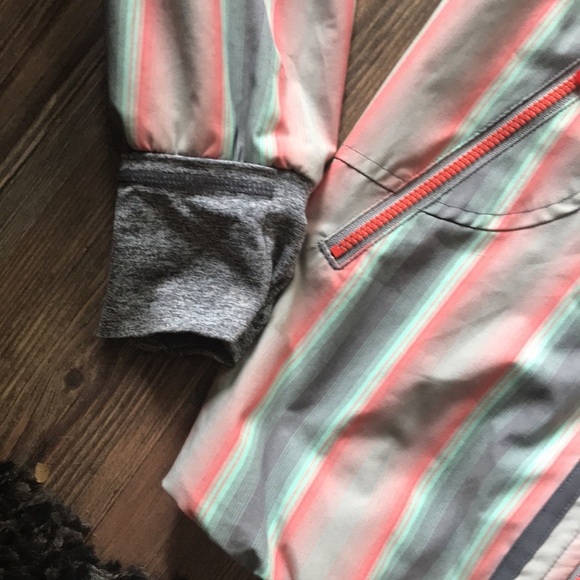 Lululemon spring jacket - Picture 3 of 10